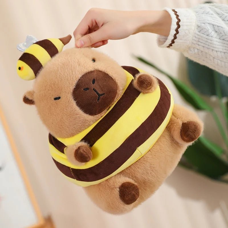 Kawaiimi - plushies for girls - Beetiful Capybara Plushie Friend - 1