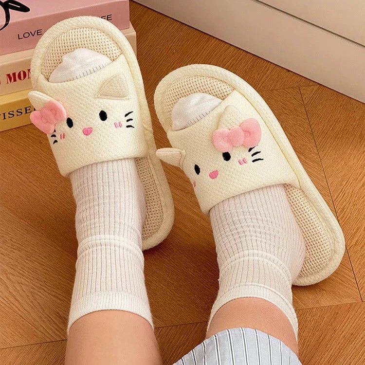 Kawaiimi - warm & fluffy home footwear - Cute Hello Kitty Indoor Slippers - 10