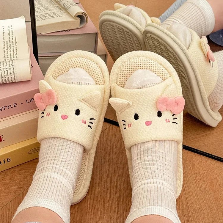 Kawaiimi - warm & fluffy home footwear - Cute Hello Kitty Indoor Slippers - 4