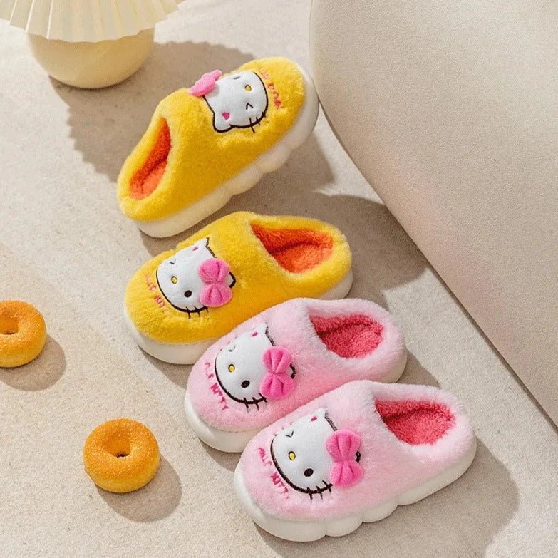 Kawaiimi - warm & fluffy home footwear - Hello Kitty Delight Indoor Slippers - 4