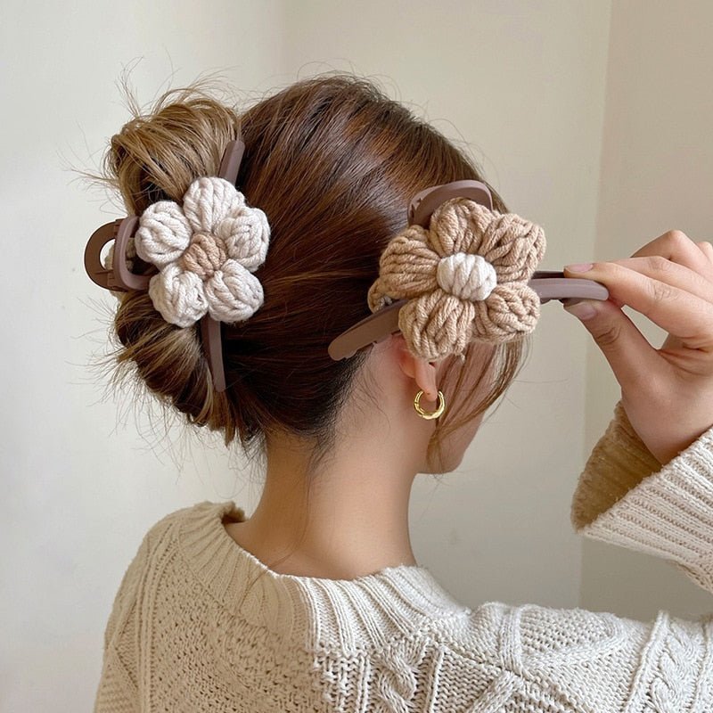 Kawaiimi - apparel & accessories - Jumbo Crochet Flower Hair Clip - 1