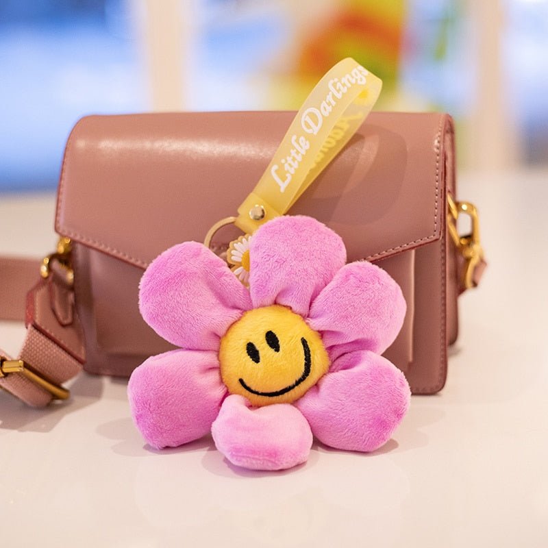 Kawaiimi - accessories - Jumbo Daisy Plush Flower Bag Charm - 19