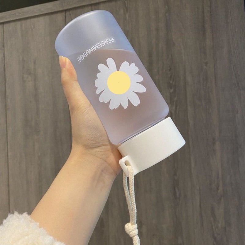 Kawaiimi - accessories - Little Daisy Frosted Water Bottle - 12